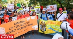 تظاهرات کارکنان معترض آمازون مقابل خانه جف بزوس