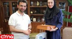 فیلم/ وزیر جوان در واکنش به انتشار عکسش با کیمیا علیزاده: روزهای تعطیل با همین تیپ بین مردم می‌روم