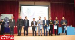 تجلیل از مدیرکل سازمان فناوری اطلاعات ایران به عنوان پژوهشگر برگزیده جشنواره فاوا