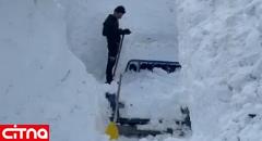 تصویر جالب از دفن شدن وانت نیسان زیر برف
