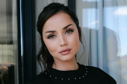 آنا د آرماس