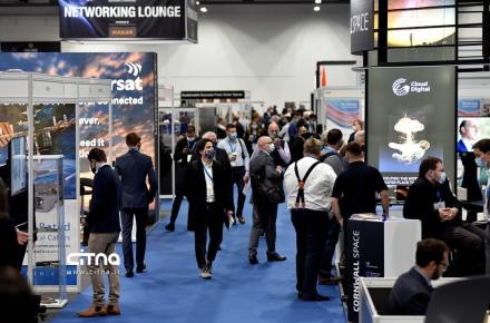 نمایشگاه فضا