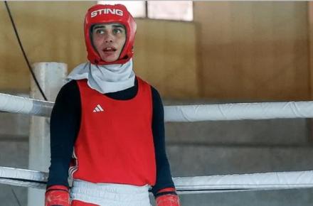 تینا آخوندتبار