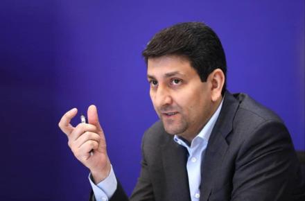 وزیر ارتباطات
