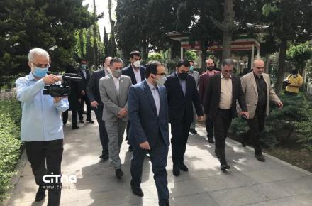 تصاویر/ بازدید وزیر ارتباطات از نمایشگاه دستاوردهای بخش خصوصی حوزه‌ی ارتباطات 