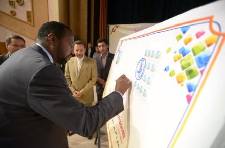 رونمایی از 4 سرویس و 80 خدمت جدید پست/ پست مردمی ترین سازمان کشور است