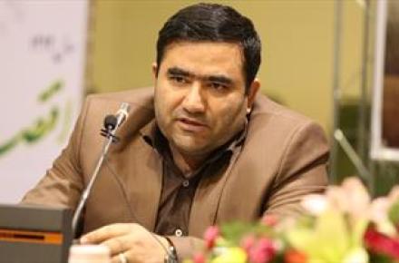 رستمی: فقط آسیب‌های توسعه‎ی فضای مجازی بزرگنمایی می‌شود