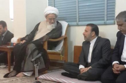 وزیر ارتباطات در دیدار با آیت الله صافی گلپایگانی: با مدیریت فضای مجازی زیان‎های احتمالی را مدیریت کنیم