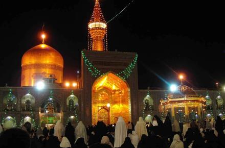 ارایه اینترنت رایگان Wi-Fi رایتل به زایران حرم مطهر امام رضا (ع)