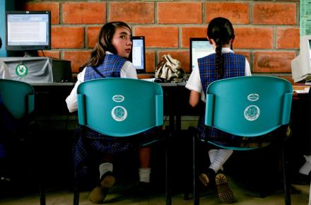 کودکان در معرض سوء استفاده جنسی و ارتکاب خشونت در فضای مجازی‎اند!