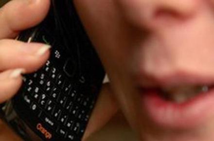 با مزاحمان تلفنی چگونه برخورد می‌شود؟!