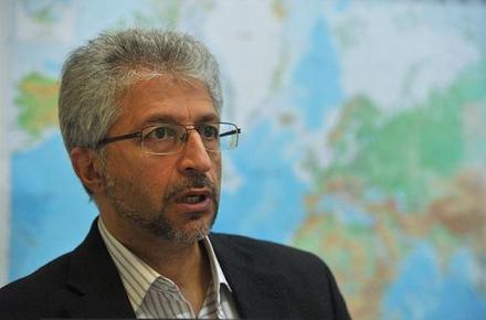 معاون سازمان انرژی اتمی: اپراتورها برای به حداقل رساندن خطرات امواج رادیویی اقدام کنند 