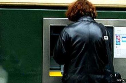 روش جدید هکرها برای سرقت از دستگاه‎های خودپرداز با USB