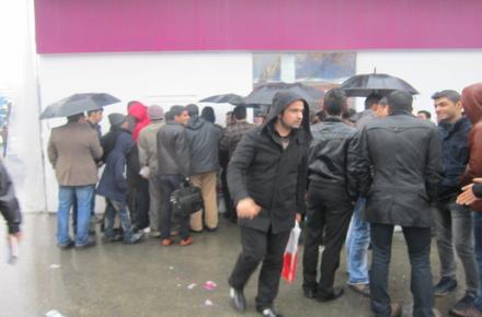 ازدحام برای خرید "سیم کارت دانشجویی" رایتل 