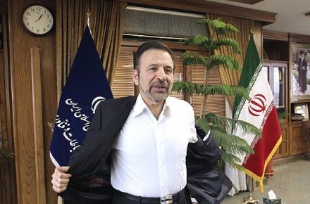 اندر احوالات وزیری که در پنج شبکه اجتماعی داخلی عضو است!