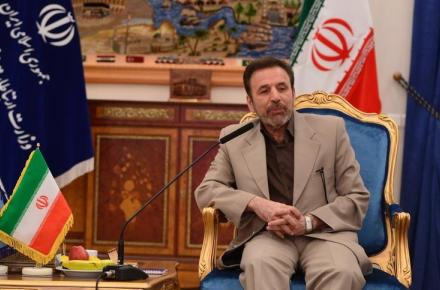 وزیر ارتباطات: پرونده بازگشت شرکت مخابرات به این وزارتخانه باز است/ باید مدیریت داکت‎های زیر پیاده روها در اختیار حاکمیت باشد