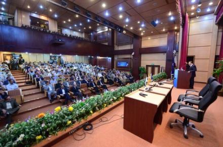 پژوهشگاه ICT مستقل اداره می‎شود