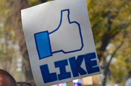 پرداخت 630 هزار دلار برای افزایش تعداد "لایک" در فیس بوک!