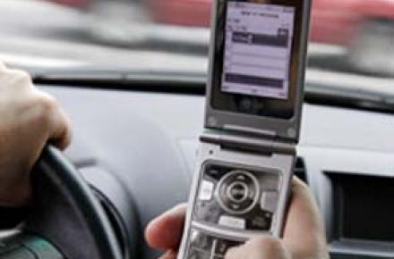 گوشی موبایل در روابط زناشویی سرد مزاجی می‌آورد!