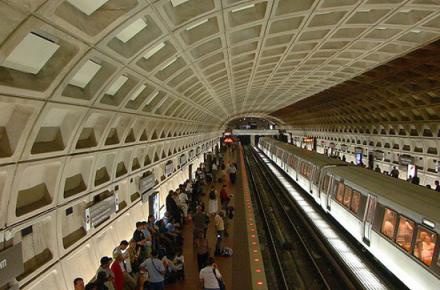 گوشی هوشمند جایگزین کارت‌های مترو می‌شود