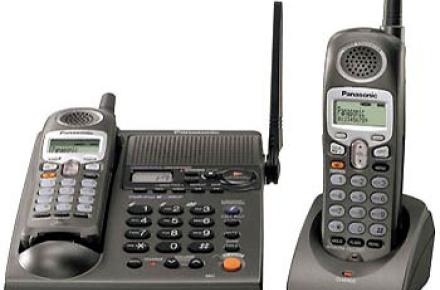 رئیس اتحادیه دستگاه‎های مخابراتی: ارز مرجع به تلفن ثابت و تلفن بی‌سیم تعلق نمی‌گیرد