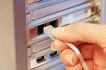 اینجا هنوز Dial Up نفس می‌کشد!