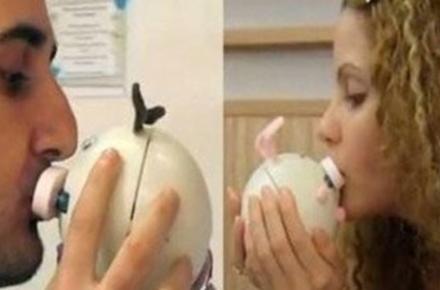 رد و بدل کردن بوسه از طریق اینترنت میسر شد+ عکس