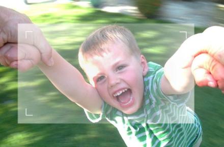 اولین تصاویر منتشره از پشت عینک جدید گوگل را ببینید