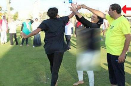 انتشار گسترده عکس سخنران سرشناس با دختران بی حجاب در اینترنت