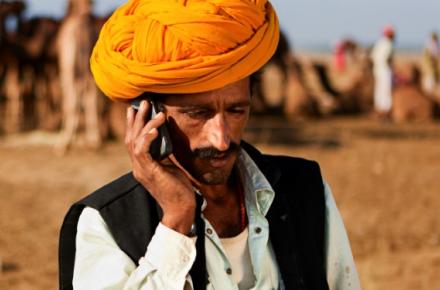 تلفن همراه جایگزین چه چیزهایی شده است؟ 