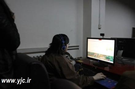 معتادترین فرد به بازی‏‎های کامپیوتری+ عکس