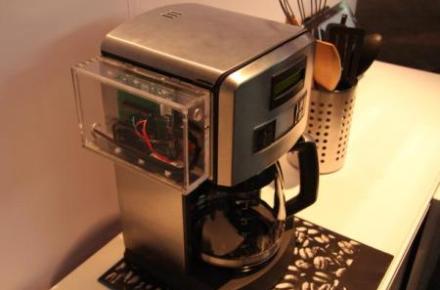 با موبایل خود قهوه درست کنید+ عکس