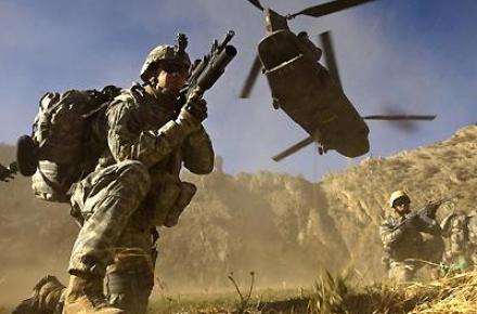 آمریکا یارانه‎ها و سیستم‌های ماهواره‌ای خود را از افغانستان خارج می‌کند