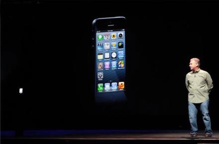 دسترسی غیر مجاز به دفترچه تلفن و عکس‎ها در آیفون و آی‎پد 