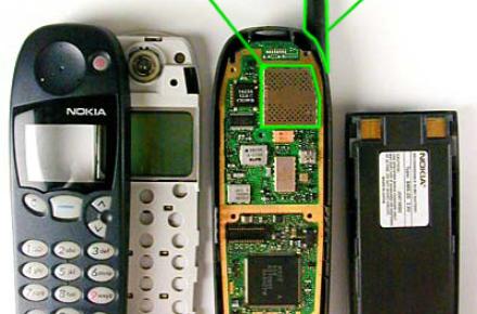 شنود موبایل چگونه انجام می‎شود؟ + روش‎های مقابله