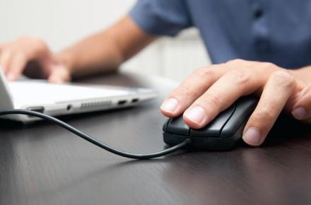 آقای مخابرات، پای مبارک را از گلوی اینترنت بردار لطفا! 