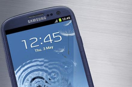 گوشی های هوشمند انعطاف پذیر سامسونگ+ عکس