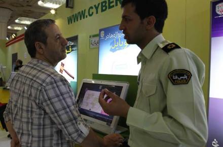 کارگردان قلاده‌های طلا: پلیس سایبر دزدان آبروی هنرمندان را شکار کند