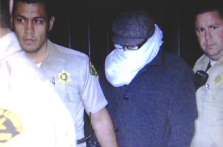 صدور حکم بازداشت سازنده‎ی فیلم موهن به جهت انتشار این فیلم در اینترنت 