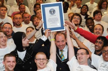 دانشگاه بدفوردشایر رکورددار جهانی برگزاری بزرگترین "گیم جم" شد