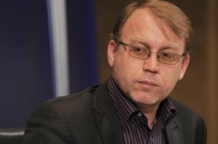 به مناسبت دو سالگی ماهنامه‎ی مدیریت ارتباطات؛ «ماهنامه، ماهنامه، خبرهای مهم»!