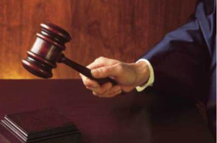 وزارت ارشاد: حکم مجازات «شلاق» برای یک کاریکاتوریست دور از انتظار بود 