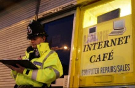 کنترل مکالمات تلفنی، ایمیل‌ها، پیامک‌ها و سایت‌های اینترنتی در بریتانیا 