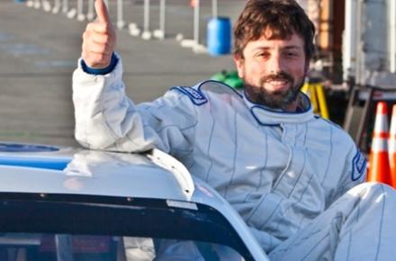 اختراع سیستم رانندگی برای نابینایان دروغ آوریل از آب درآمد!