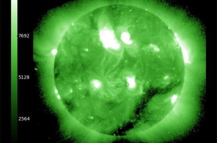 احتمال اثرات مخرب طوفان‌هاى خورشیدى بر شبکه‌های ارتباطاتی شدت گرفت