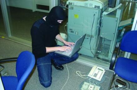 مهم‌ترین هک‌های سال 90  