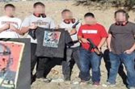 عکسی که در فیس‌بوک جنجال آفرید + تصویر