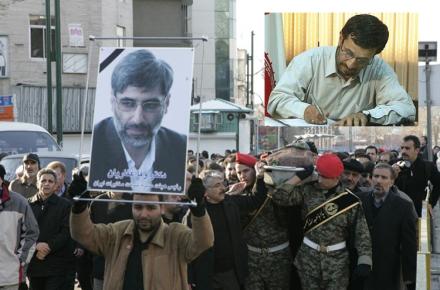 پیام تسلیت دکتر احمدی‌نژاد به مناسبت درگذشت دکتر غفاریان 