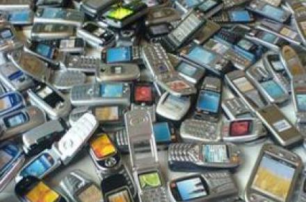 ورود غیرقانونی 19 میلیون گوشی تلفن‌همراه به کشور فقط در یک سال!