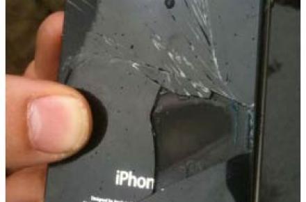 خودسوزی یک دستگاه آیفون ۴ اپل در پرواز استرالیا